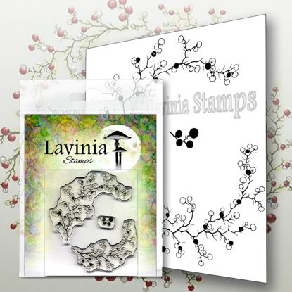 Berry Wreath with Mini Berries  - Lavinia Stamps - LAV568
